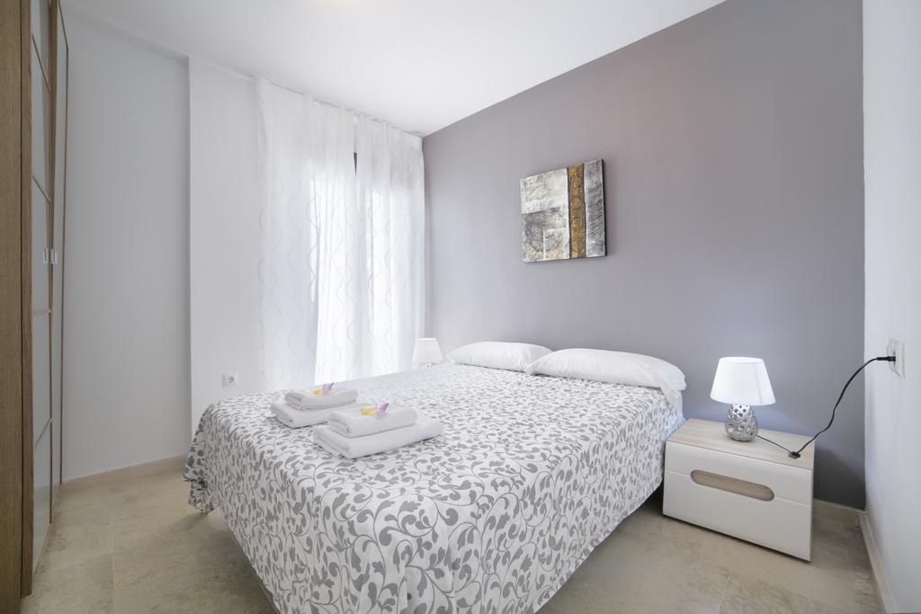 Apartamentos Salamanca Málaga Quarto foto